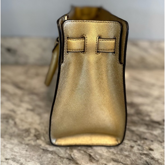 MICHAEL KORS DILLON GOLD MEDIUM EW SATCHEL LEATHER BAG - Picture 5 of 8